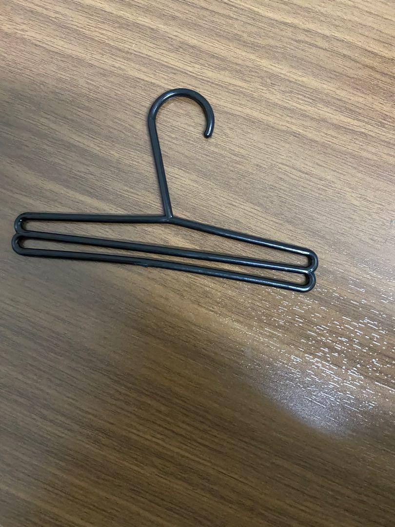 hijab Hanger, Furniture & Home Living, Home Improvement & Organisation, Hooks & Hangers on Carousell