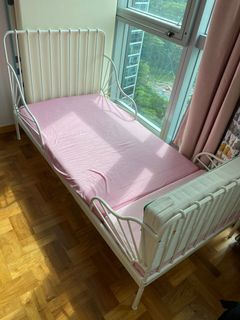 (Category: ) located in . Submitted by jadyky (Listing ID 1121002386, Image 1). Description: .