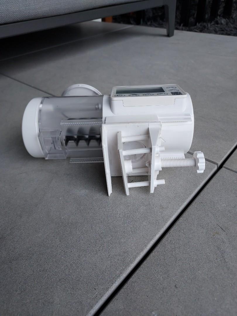 jbl auto fish feeder