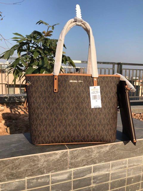 Michael Kors Jet Set Tote with Wristlet Women s Fashion Bags
