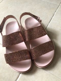 (Category: ) located in . Submitted by fran01 (Listing ID 1121146108, Image 1). Description: .