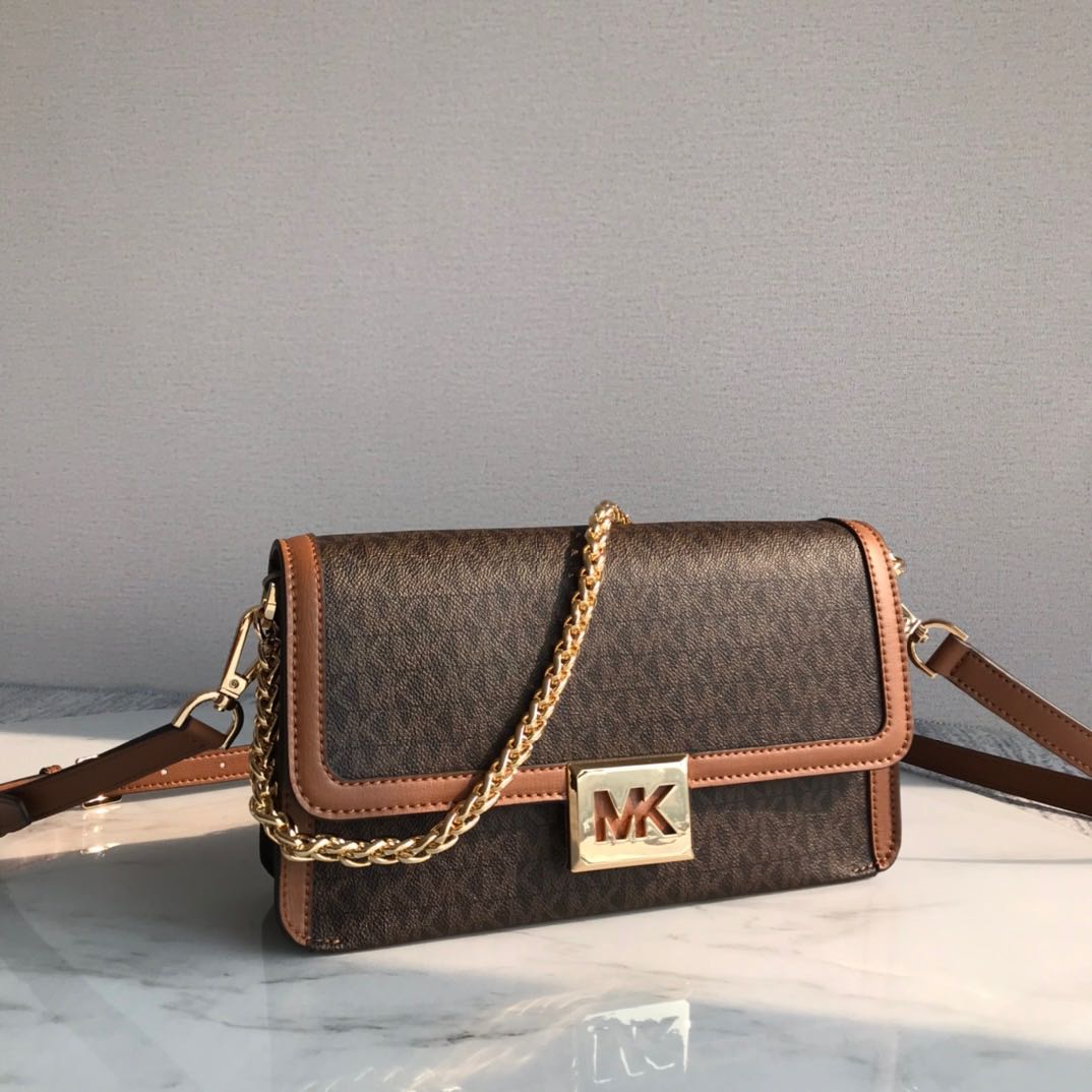 New Michael Kors Sonia Chain Crossbody Bag, Women's Fashion, Bags &  Wallets, Purses & Pouches on Carousell