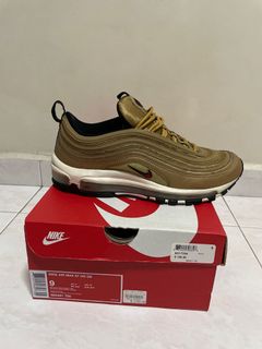 (Category: ) located in . Submitted by __legitsneakerhead__ (Listing ID 1121160130, Image 1). Description: .