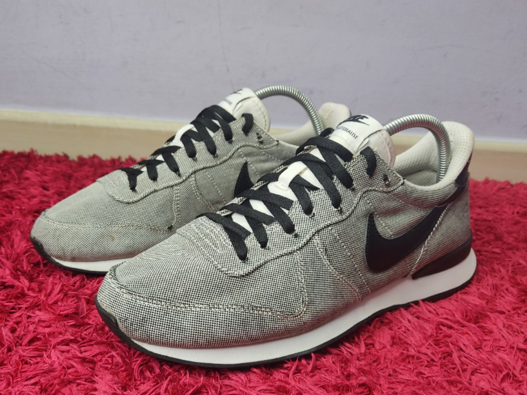 Nike best sale internationalist sizing
