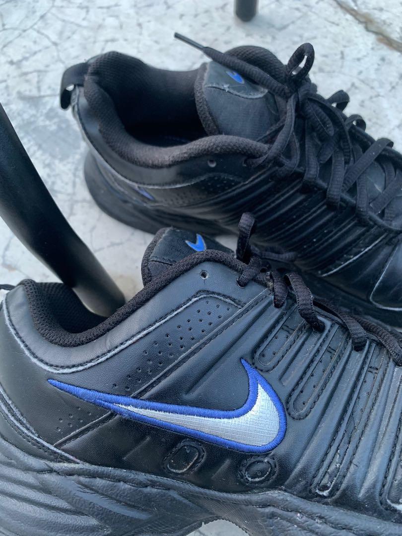 nike running shoes vintage