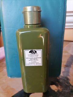 Origins Mega mushroom Relief and silence soothing treatment lotion