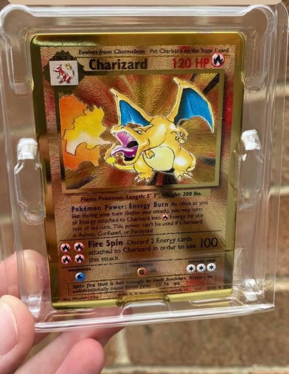 Pokemon 25th Anniversary Metal Charizard & Pikachu Ultra Premium Set