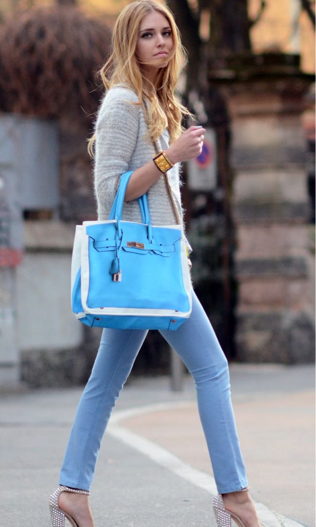Street Chic: New York | Blue Bag Outfit