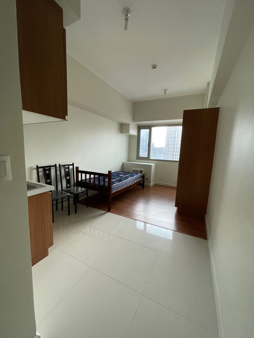 (Category: ) located in . Submitted by AuthenticFindsMNL (Listing ID 1121110784, Image 1). Description: .