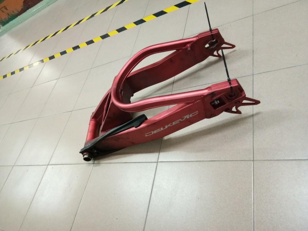 Swing arm deals delkevic r25