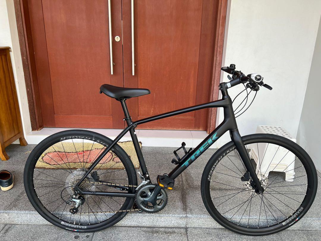 Trek FX6, Sports Equipment, Bicycles 