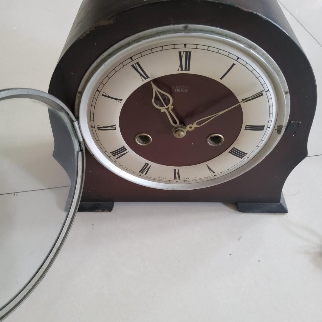 VINTAGE SMITHS ENFIELD TABLETOP PENDULUM CLOCK. MADE IN ENGLAND