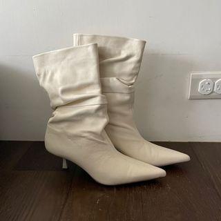 Zara 真皮垂皺感半筒靴