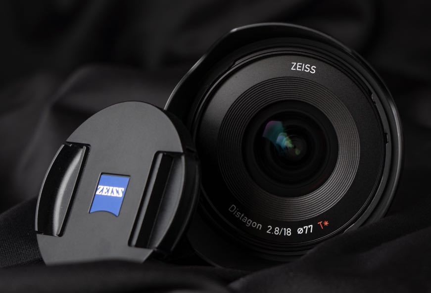 67％以上節約 ZEISS 単焦点レンズ Batis 2.8 18 Eマウント 18mm F2.8 フルサイズ対応 800648 ブラック 