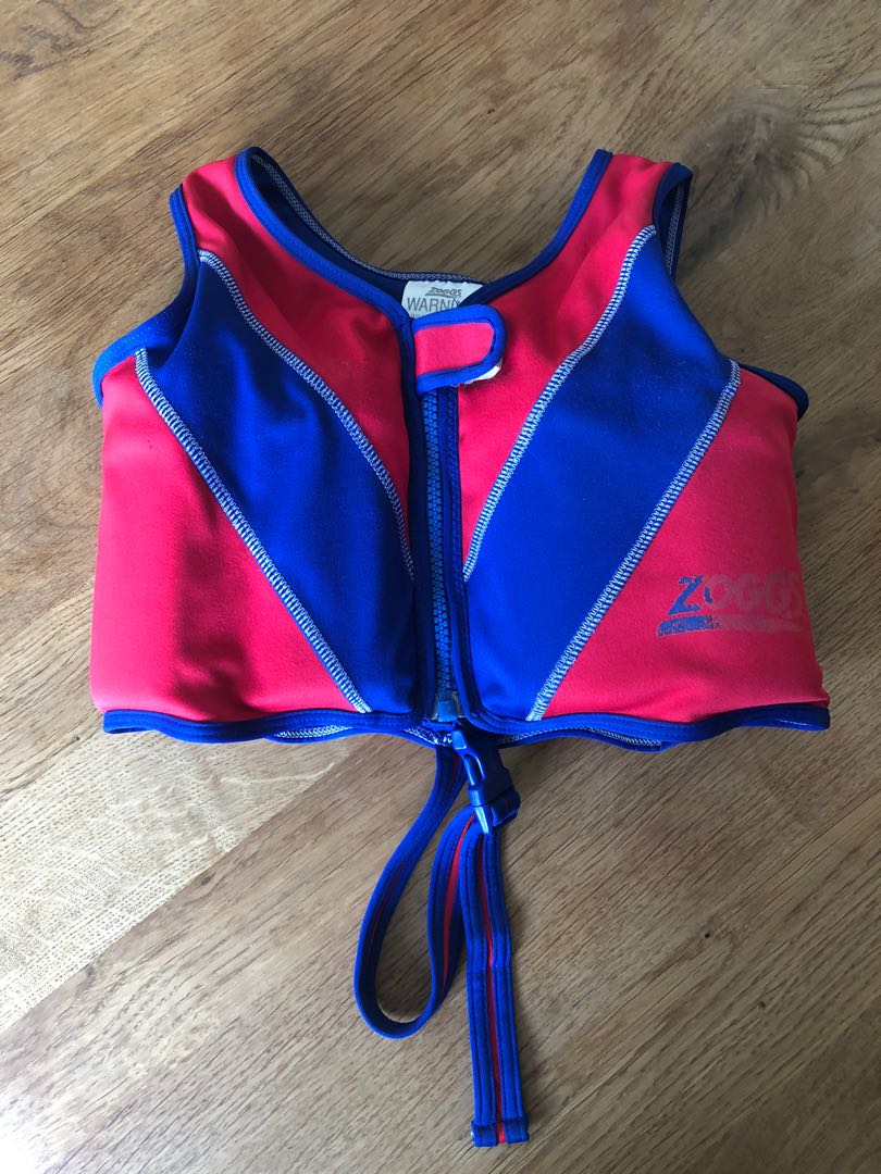 Zoggs float vest, Babies & Kids, Babies & Kids Fashion on Carousell