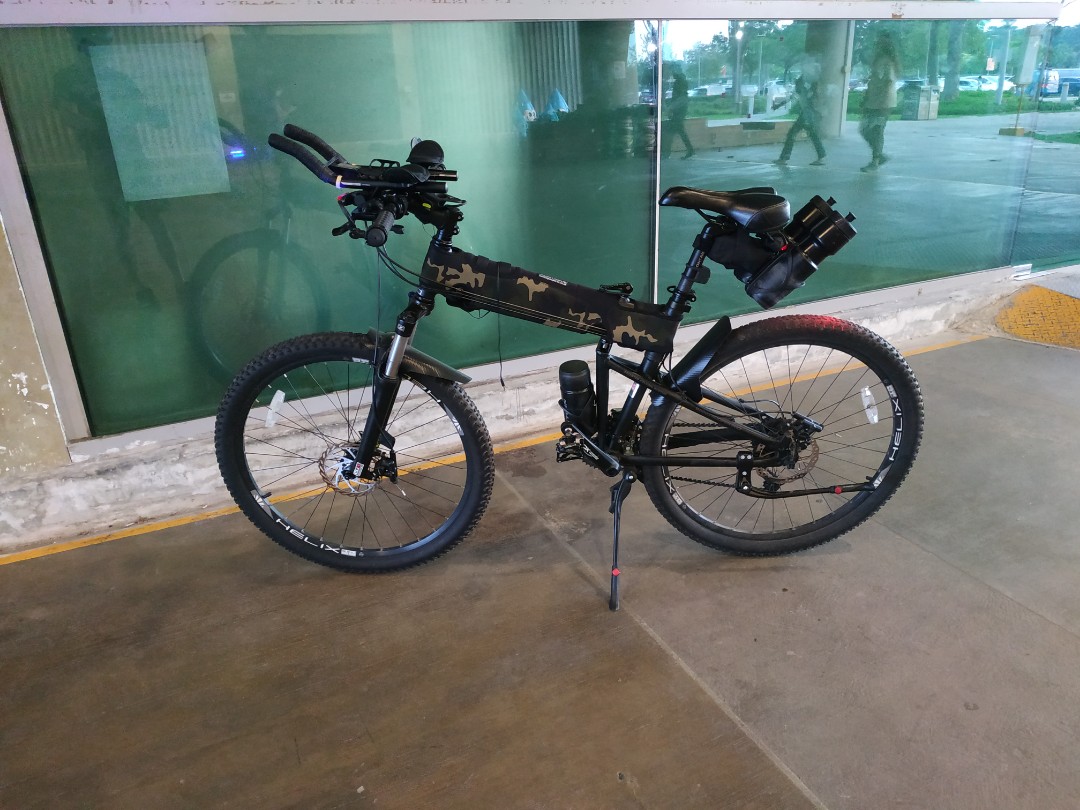 Montague paratrooper pro 27 speed folding hotsell mountain bike