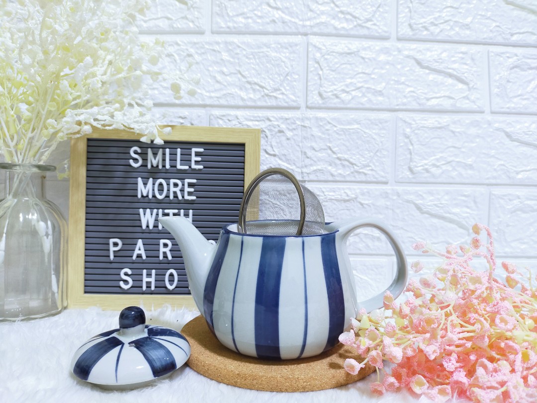 authentic Japanese Tea Pot With Strainer Blue Strype, Furniture & Home