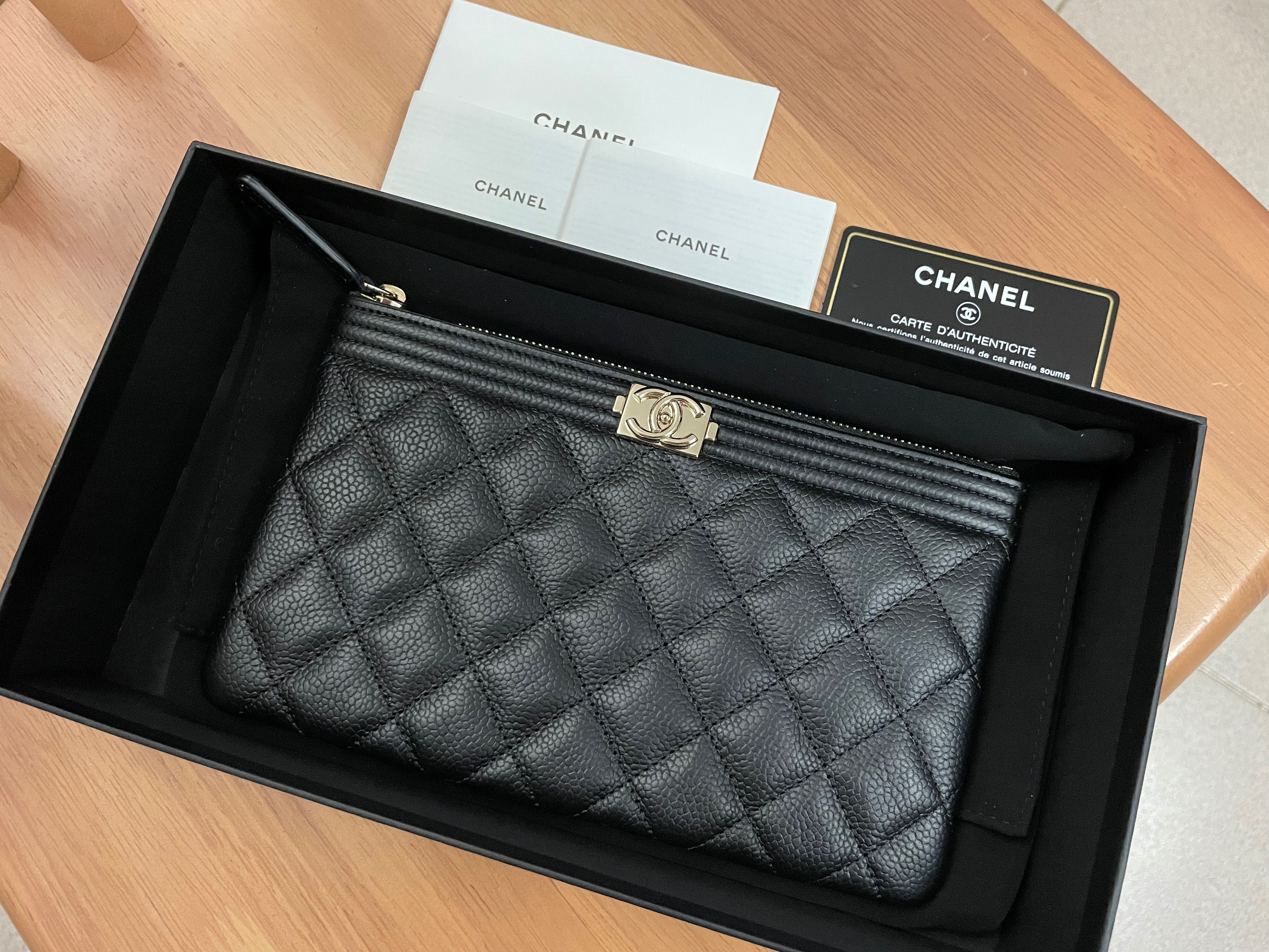 Boy chanel pouch new arrivals
