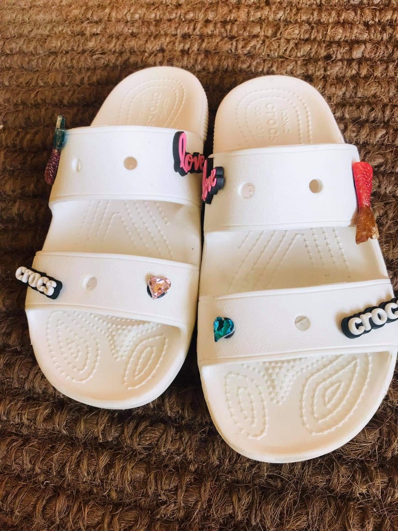 Crocs with 2 2025 straps