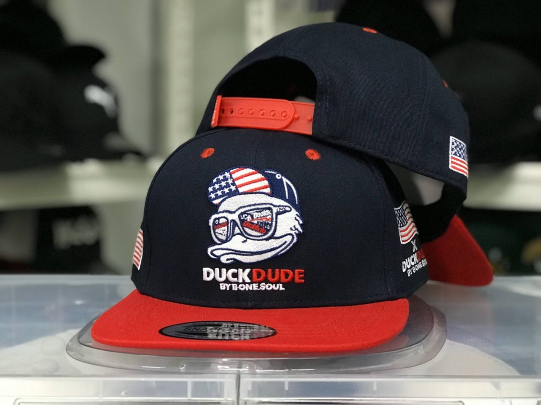 DUCK DUDE SNAPBACK, Men's Fashion 