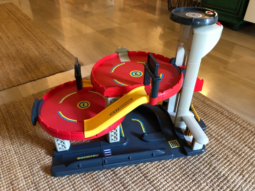 Early learning Centre toy garage, Hobbies & Toys, Toys & Games on Carousell