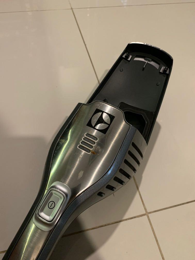 Electrolux handheld vacuum ZB3113 parts only, Sports Equipment