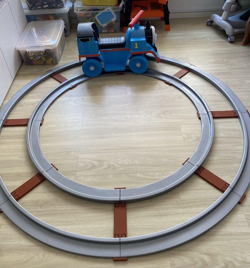 Fisher price power wheels thomas the deals train