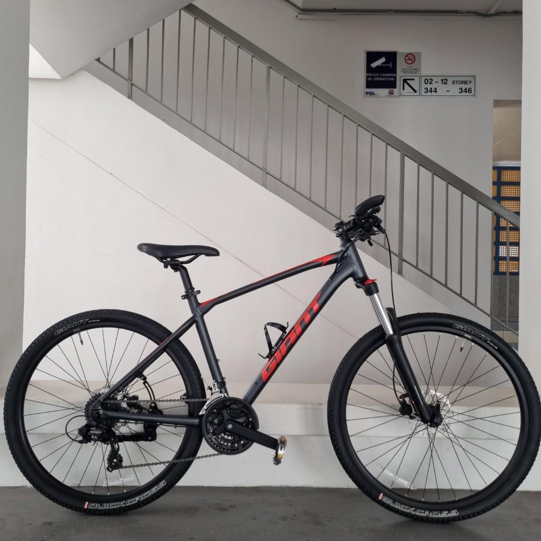 GIANT ATX 810 2021