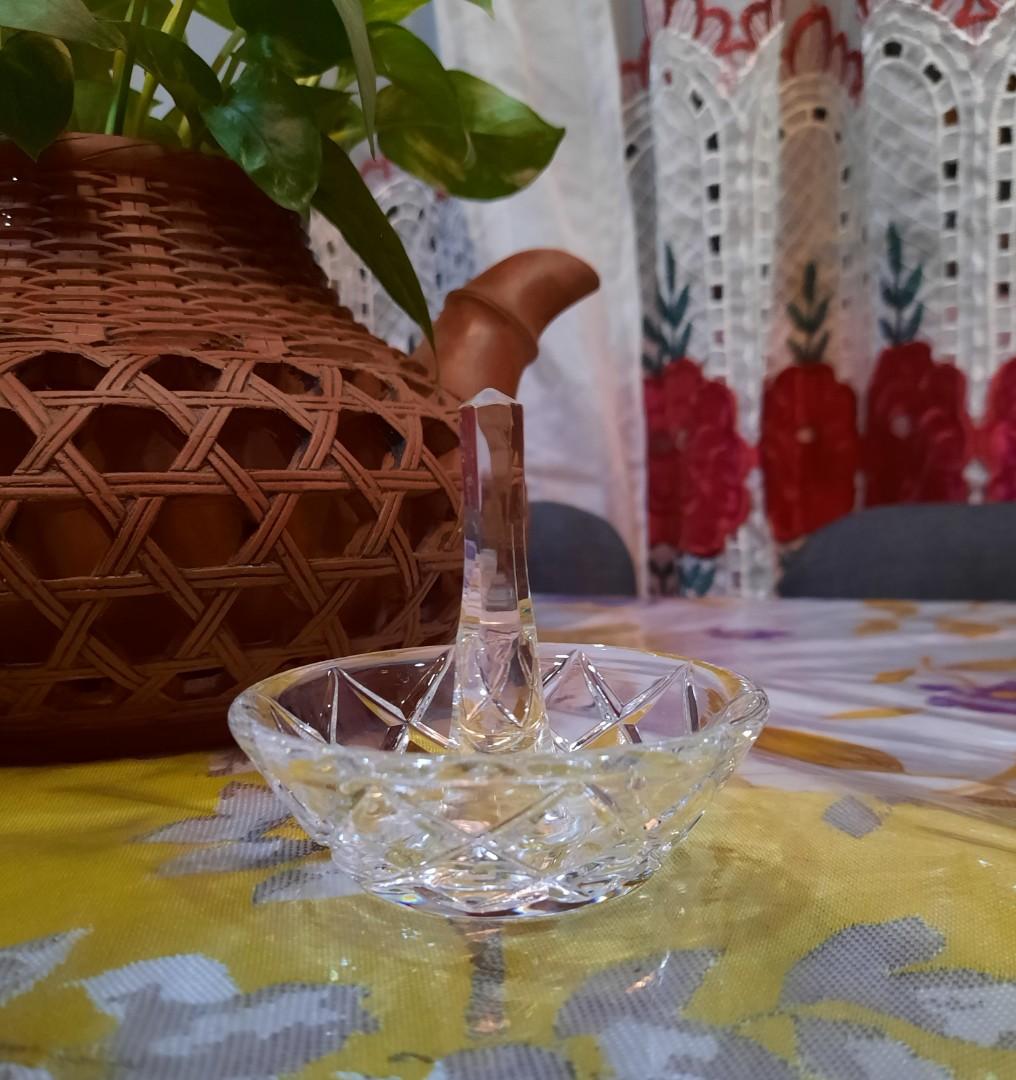 Cut glass hotsell ring holder