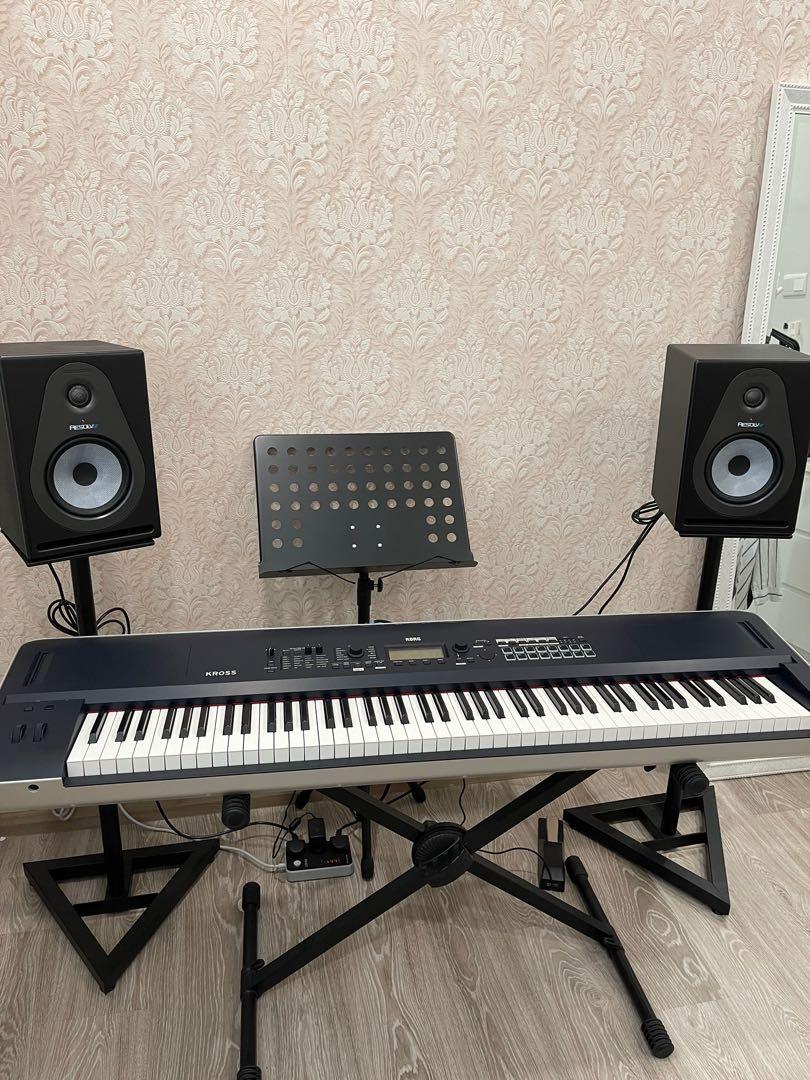 Korg kross 2 speakers hotsell