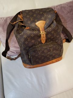 (Category: ) located in . Submitted by prive27 (Listing ID 1121295674, Image 1). Description: .