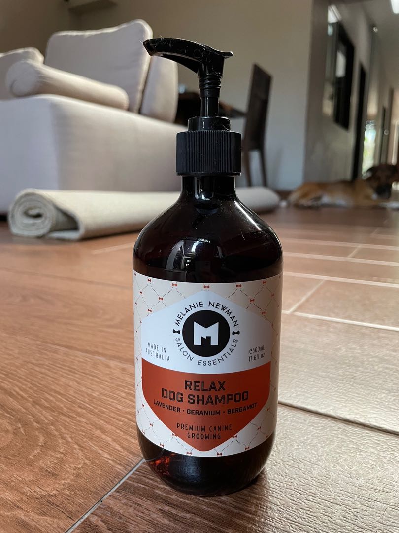 Melanie Newman Dog Shampoo, Pet Supplies, Health & Grooming on Carousell