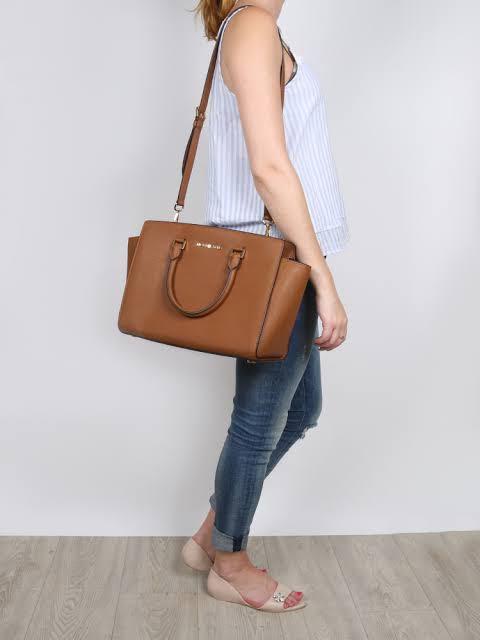 Michael kors selma bag large best sale