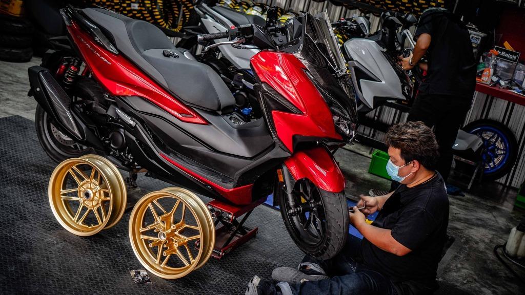 Moto Lassy RCB Singapore Honda ADV 350 Forza 350 2020 2021 Version 30 ...