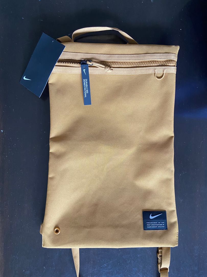 Nike Divers Bag, Men's Fashion, Bags 