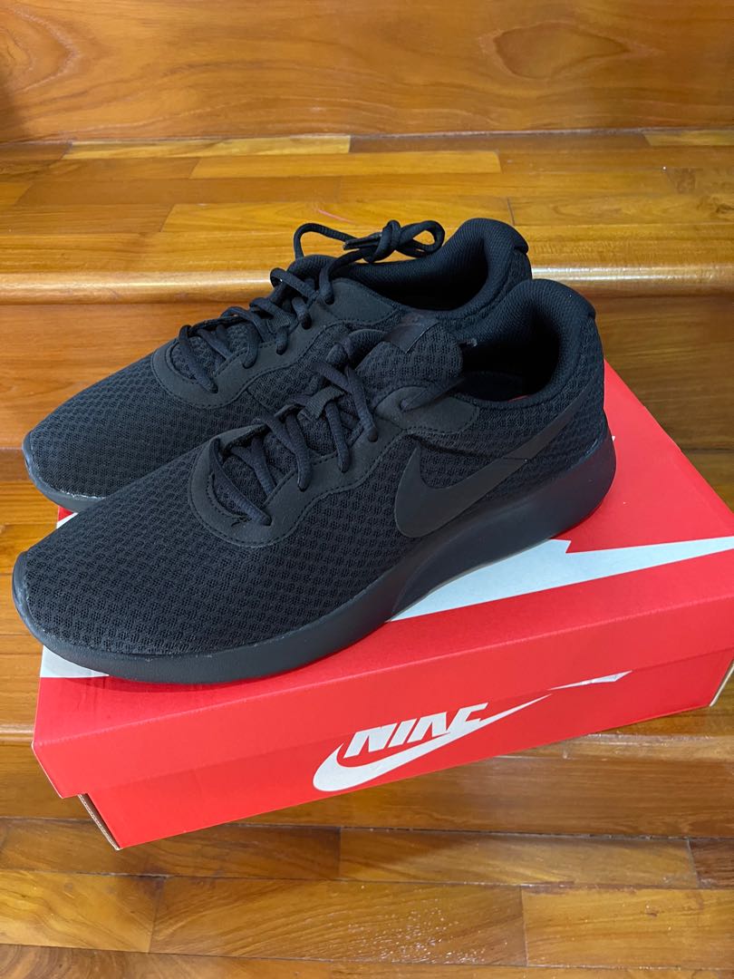 Nike Tanjun Black, Men's Fashion 