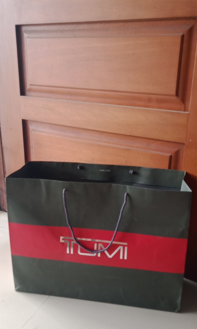 tumi b4