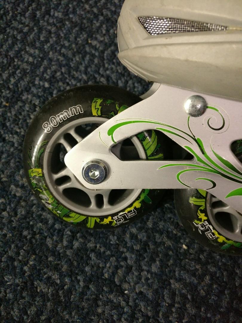 Roller Skating, Sports Equipment, Exercise & Fitness, Cardio & Fitness