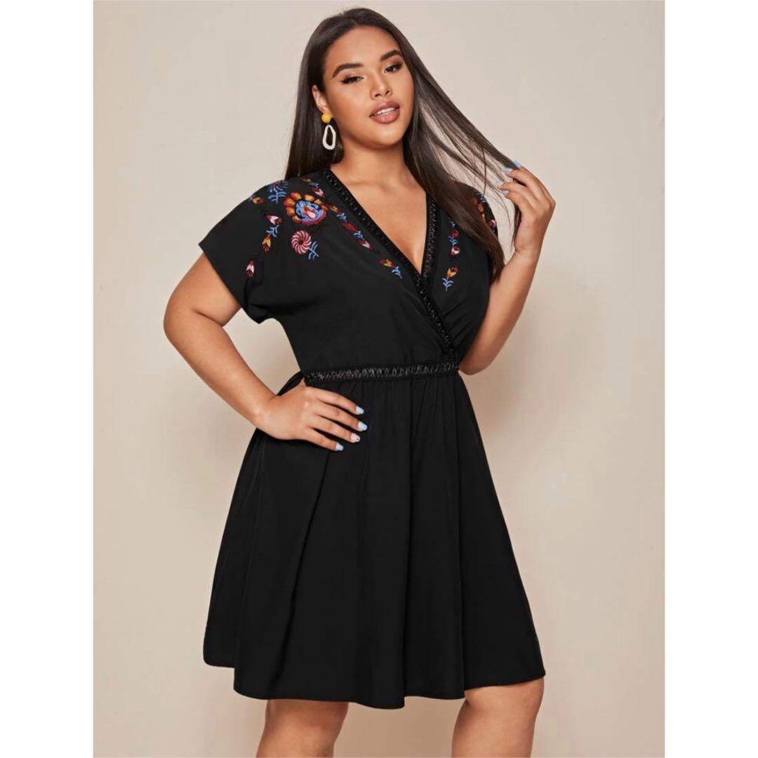 SHEIN CURVE - A beautiful dress for a special occasion.IG:@_classycurves_  ShopSHEIN Plus Lantern Sleeve Pearls Beaded Belted Glitter Dress  ID:836336 Price:$21.00 Size:2xl Shop now>> #SHEIN  #SHEINgals #SHEINcurve #SHEINstyle
