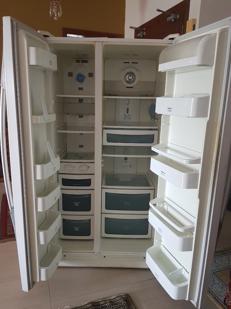 Bargain Price Side by Side Fridge DAEWOO, TV & Home Appliances