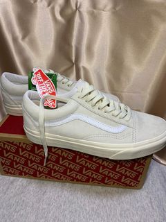 (Category: ) located in . Submitted by 88wardrobe (Listing ID 1121263112, Image 1). Description: .