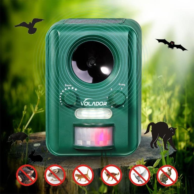 VOLADOR Cat Repellent Motion Activated Ultrasonic Solar Power Battery