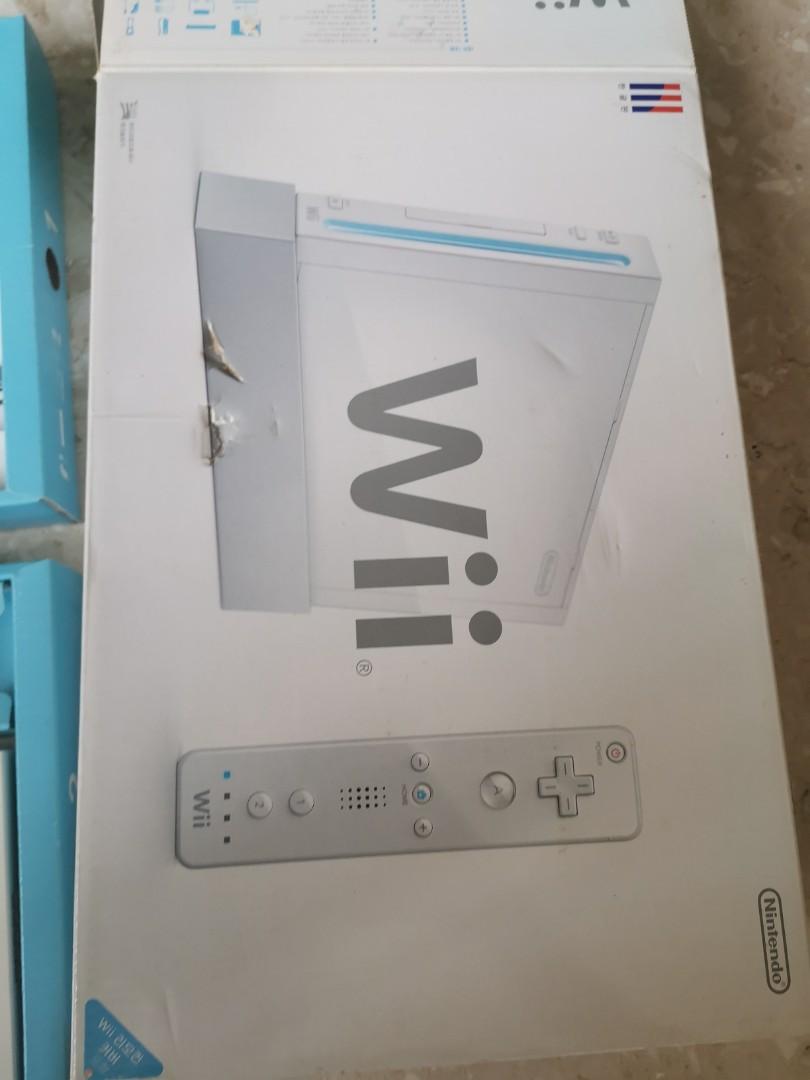 Wii Console Set + Guitar Hero Bundle, Hobbies & Toys, Toys & Games on