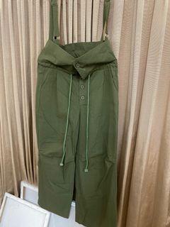 二手 綠色吊帶褲