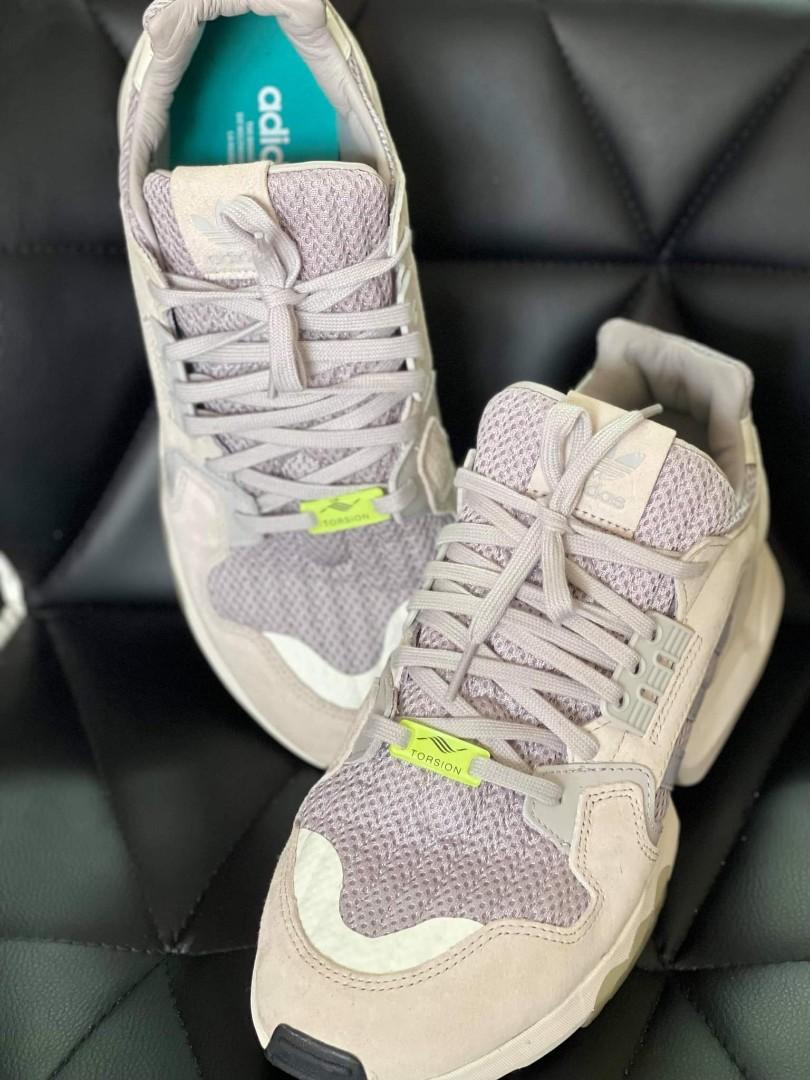 Adidas sneakers torsion Men s Fashion Footwear Sneakers on