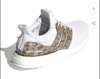 (Category: ) located in . Submitted by sneakerbeastt (Listing ID 1121397827, Image 1). Description: .