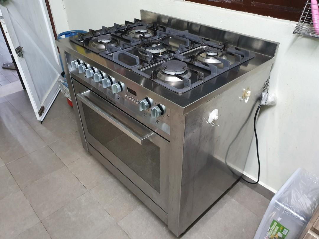900mm oven and cooktop