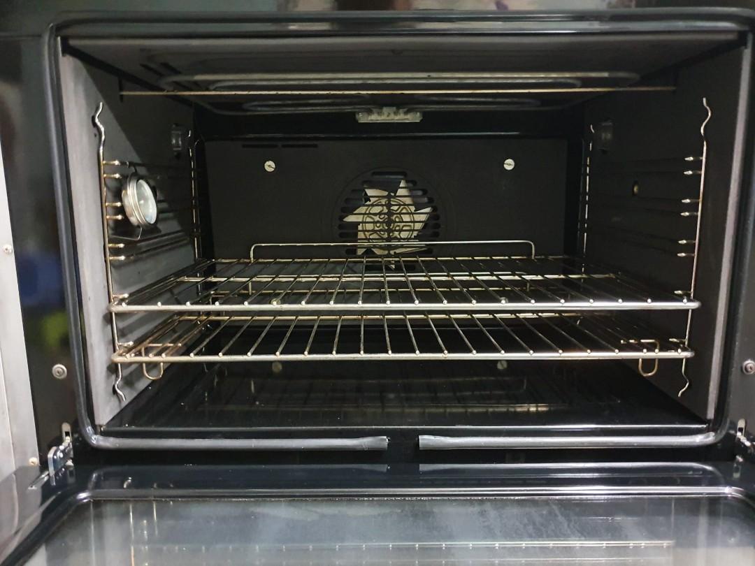 Ariston 5 Burner Stove with Oven, TV & Home Appliances, Kitchen