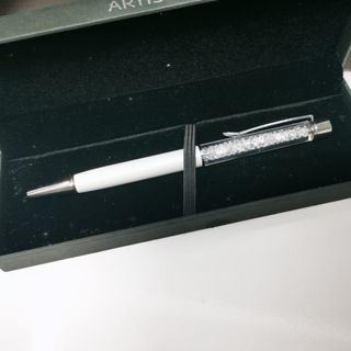 (Category: ) located in . Submitted by sell_cheapcheap (Listing ID 1121472096, Image 1). Description: .