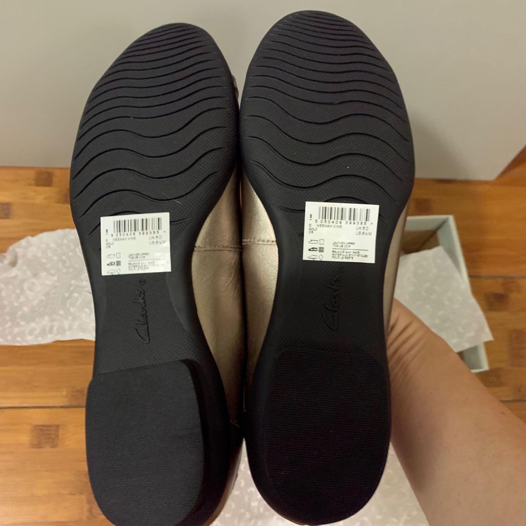 Brand New CLARKS Neenah Vine Leather Gold Flat Shoes. Women s Fashion Footwear Flats on Carousell